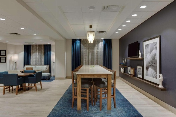 Hampton Inn By Hilton Fort Lauderdale Pompano Beach FL image 11