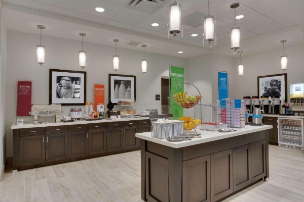 Hampton Inn By Hilton Fort Lauderdale Pompano Beach FL image 8